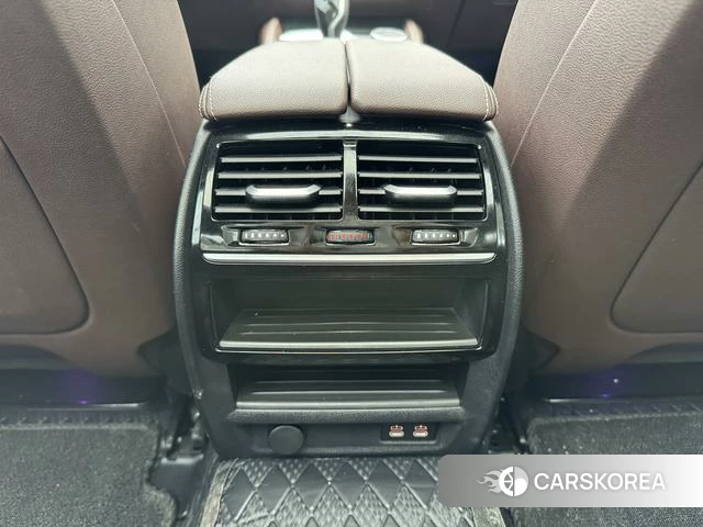 BMW 5 series 2023 Черный из Китая, фото 5