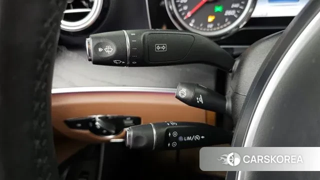 Mercedes-Benz E-Class W213 2018 Белый из Кореи, фото 5