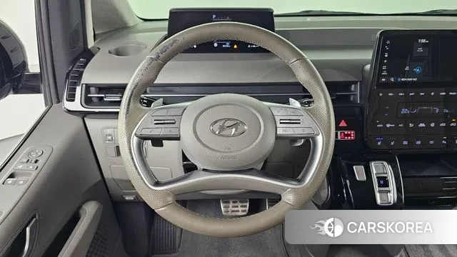 Hyundai Staria 2023 Черный из Кореи, фото 5