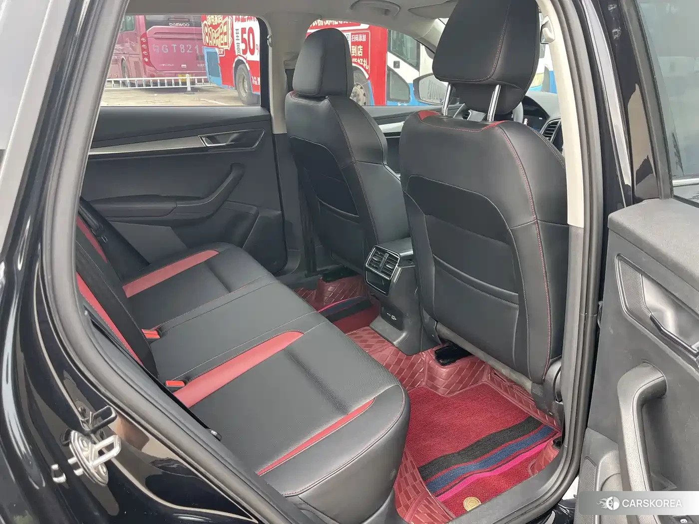 Skoda Karoq 2022 Черный из Китая, фото 5