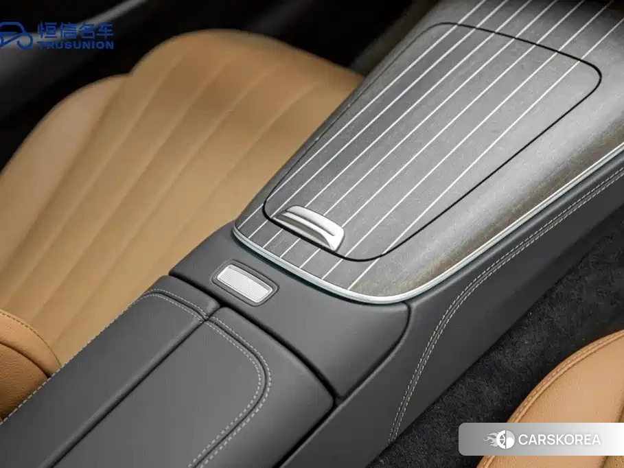 Mercedes-Benz E-Class 2025 Черный из Китая, фото 5