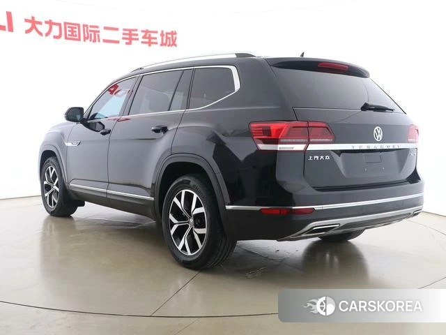 Volkswagen Tourang 2021 Черный из Китая, фото 5