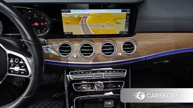 Mercedes-Benz E-Class W213 2019 Черный из Кореи, фото 5