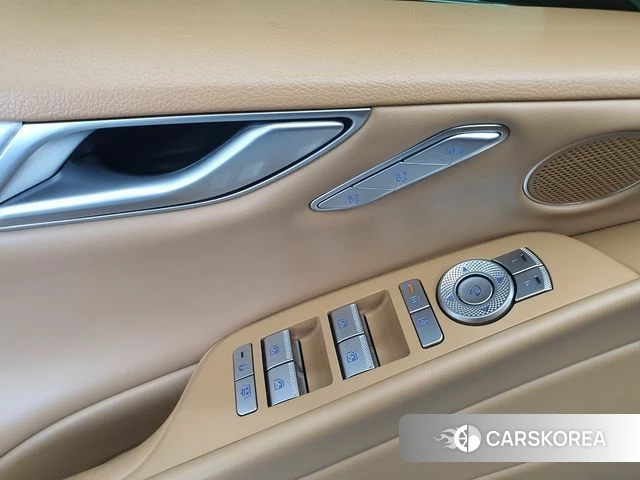 Genesis G80 (RG3) 2024 Серебристо-серый из Кореи, фото 5