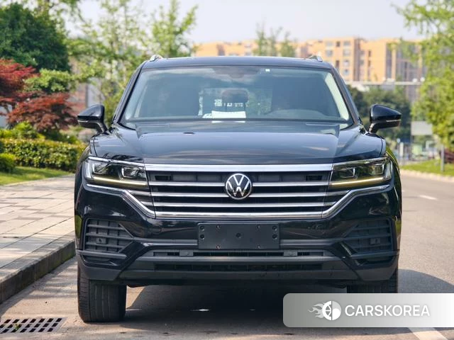 Volkswagen Touareg 2021 Черный из Китая, фото 5
