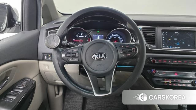 Kia The New Carnival 2018 Белый из Кореи, фото 5