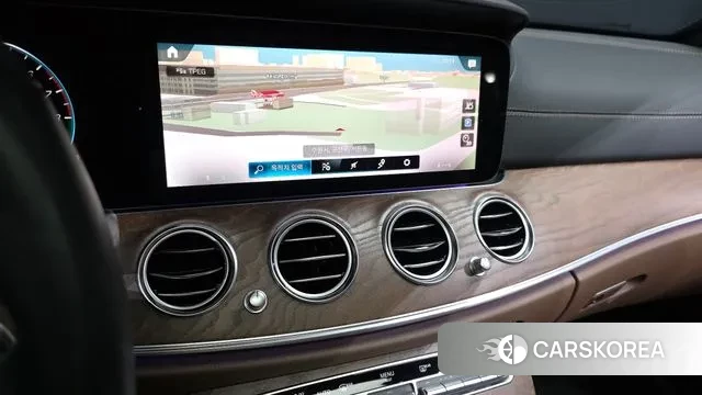 Mercedes-Benz E-Class W213 2023 Серый из Кореи, фото 5