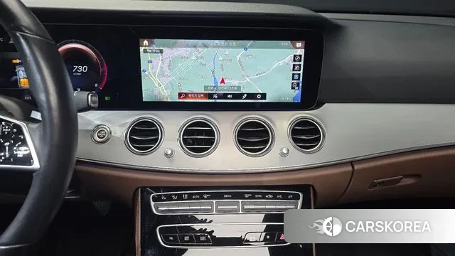 Mercedes-Benz E-Class W213 2021 Черный из Кореи, фото 5