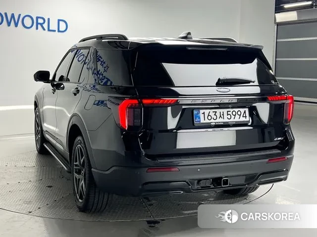 Ford Explorer 6th Generation 2025 Черный из Кореи, фото 5