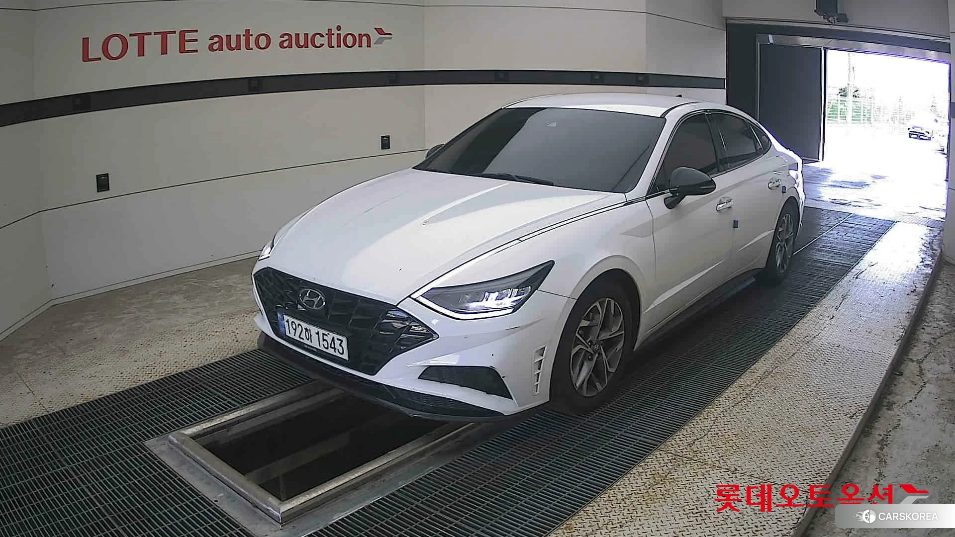 Hyundai Sonata 2023 Serenity White Pearl (Optional addition) из Кореи, фото 5