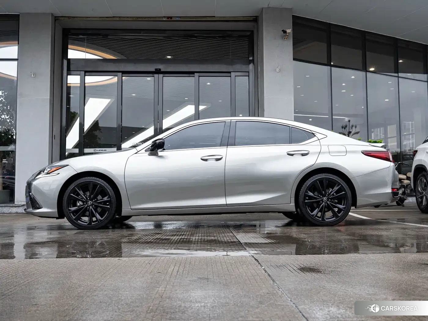 Lexus ES 2021 Silver/gray из Китая, фото 5