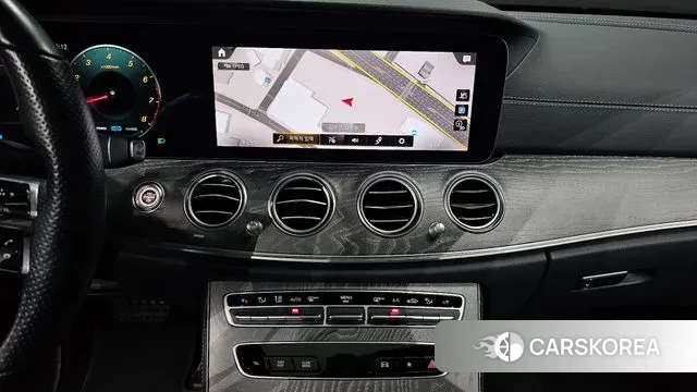 Mercedes-Benz E-Class W213 2020 Белый из Кореи, фото 5