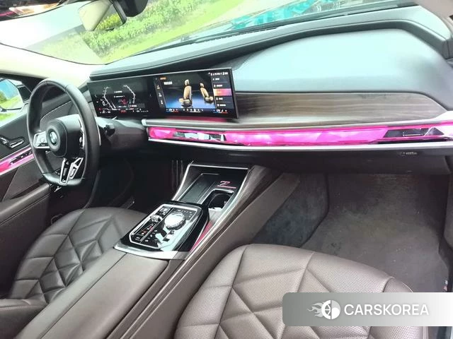 BMW 7 series 2023 Черный из Китая, фото 5