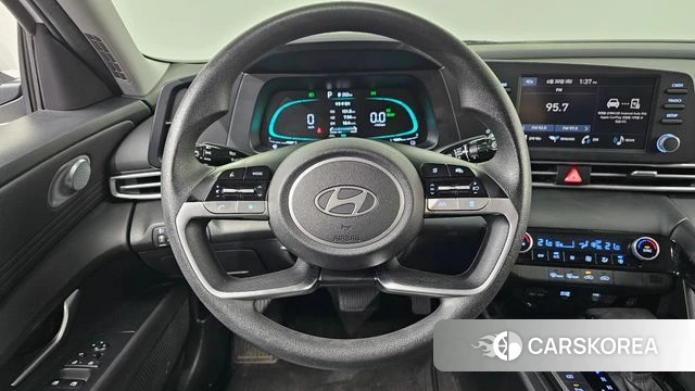 Hyundai The New Avante Hybrid (CN7) 2023 Белый из Кореи, фото 5