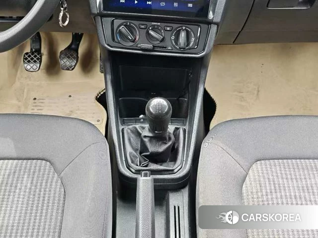 Volkswagen Santana 2021 Белый из Китая, фото 5