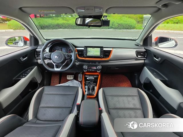Kia Stonic 2019 Белый двухцветный из Кореи, фото 5