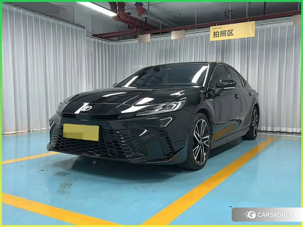 Toyota Camry 2025 Черный из Китая, фото 5