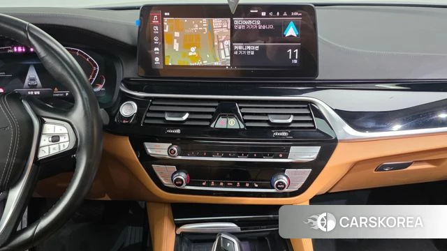 BMW 5 Series (G30) 2022 Черный из Кореи, фото 5