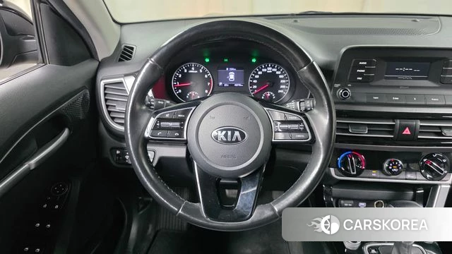 Kia Seltos 2021 Черный из Кореи, фото 5