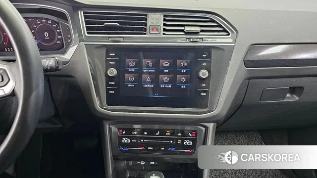 Volkswagen Tiguan second Generation 2021 Синий из Кореи, фото 5