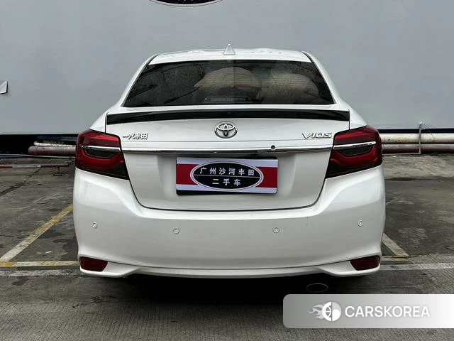 Toyota Vios 2021 Белый из Китая, фото 5