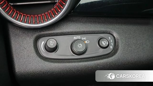 Chevrolet (GM Daewoo) Trax Crossover 2023 Белый из Кореи, фото 5