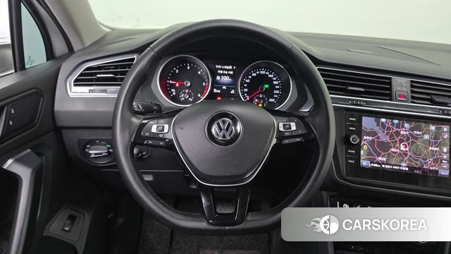 Volkswagen Tiguan second Generation 2020 Белый из Кореи, фото 5