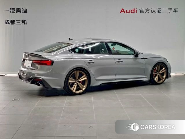 Audi RS 5 2025 Серебристо-серый из Китая, фото 5