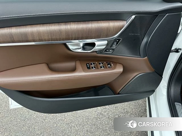 Volvo S90 2024 Белый из Китая, фото 5