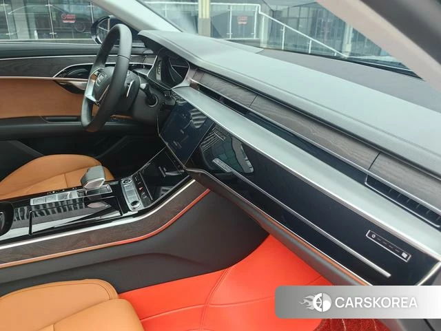 Audi A8 2023 Черный из Китая, фото 5