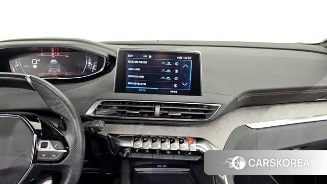 Peugeot 5008 second generation 2022 Белый из Кореи, фото 5