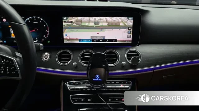 Mercedes-Benz E-Class W213 2022 Белый из Кореи, фото 5