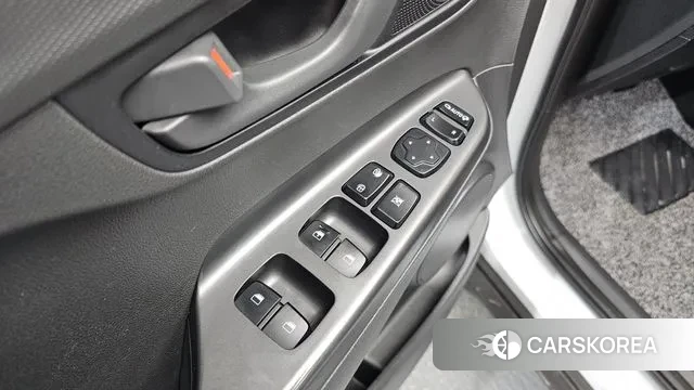 Hyundai Kona 2018 Белый из Кореи, фото 5