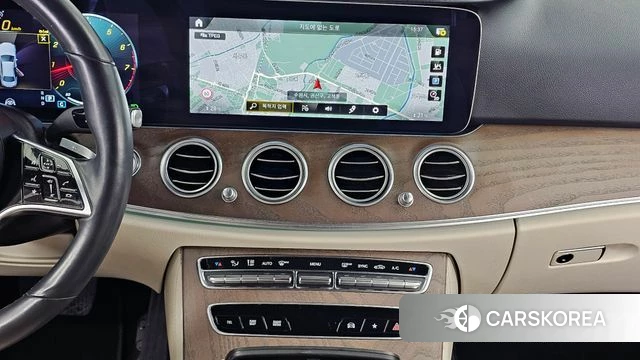 Mercedes-Benz E-Class W213 2022 Синий из Кореи, фото 5