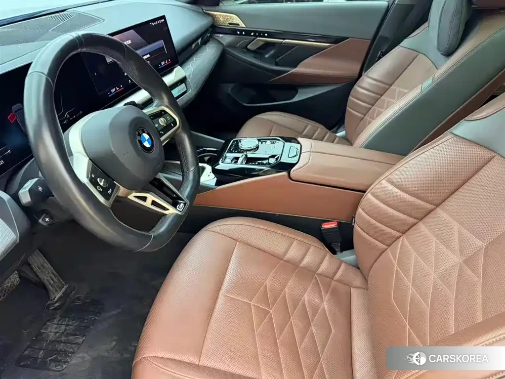 BMW 5 series 2024 Silver/gray из Китая, фото 5