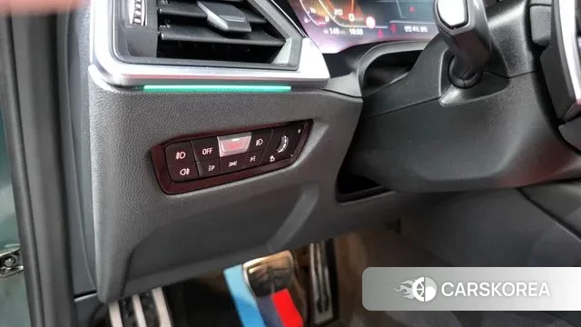 BMW 4 Series (G22) 2022 Темно-зеленый из Кореи, фото 5