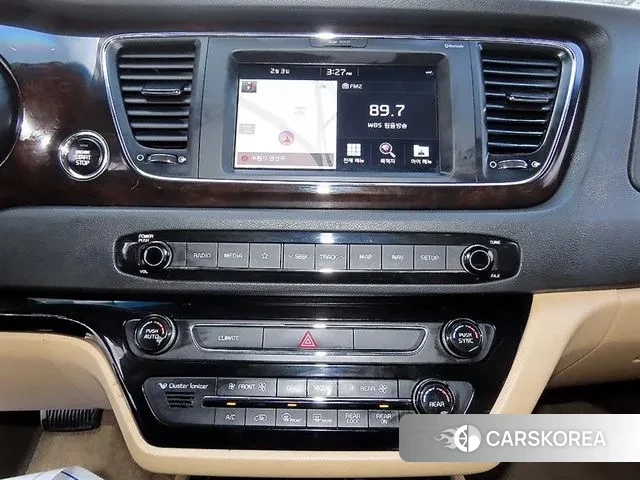 Kia The New Carnival 2019 Белый из Кореи, фото 5