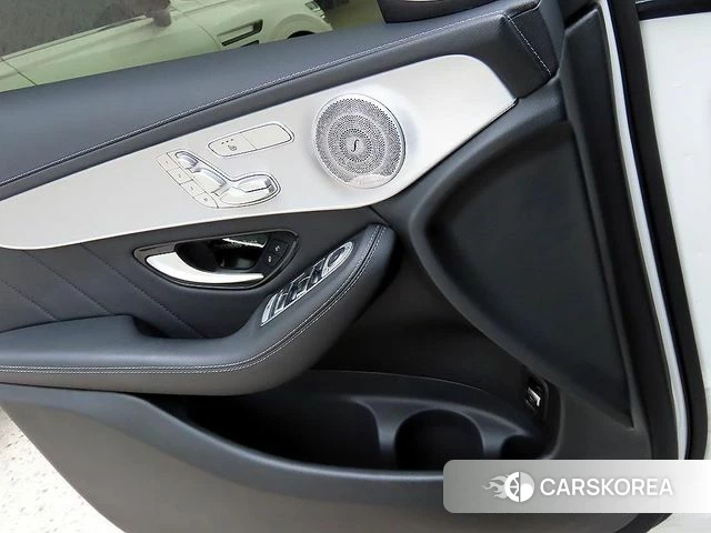 Mercedes-Benz GLC-Class X253 2019 Белый из Кореи, фото 5