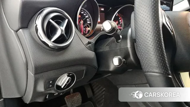 Mercedes-Benz GLA-Class X156 2019 Белый из Кореи, фото 5