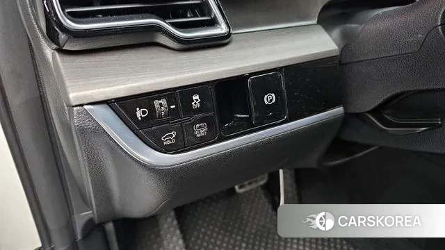 Kia Sportage 5th Generation Hybrid 2023 Белый из Кореи, фото 5