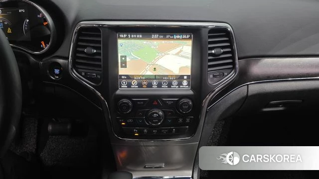 Jeep Grand Cherokee 2018 Черный из Кореи, фото 5