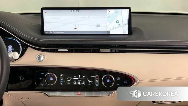 Genesis GV70 2023 Белый из Кореи, фото 5