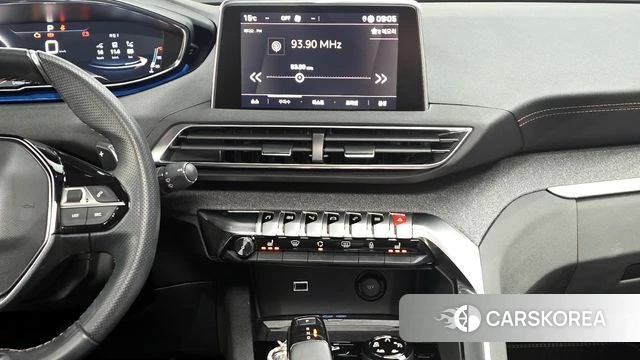 Peugeot 3008 second generation 2021 Коричневый из Кореи, фото 5