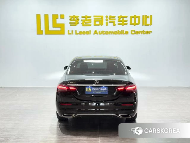 Mercedes-Benz E-class 2022 Черный из Китая, фото 5