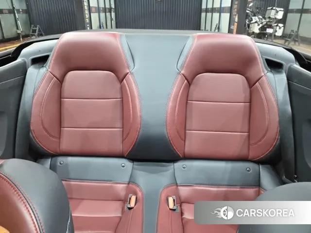 Ford Mustang 7th Generation 2024 Красный из Кореи, фото 5