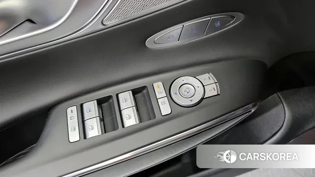 Genesis GV70 2024 Красный из Кореи, фото 5