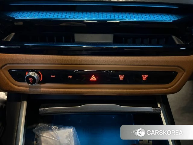BMW 3 Series (G20) 2025 Черный из Кореи, фото 5