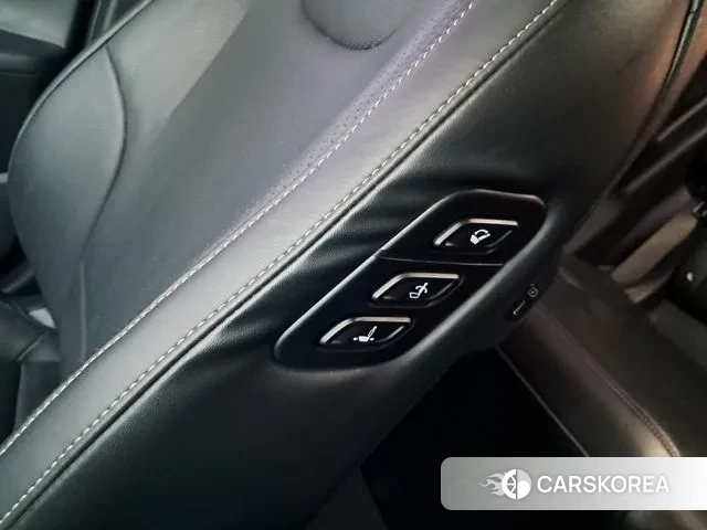 Kia EV6 2021 Жемчужный цвет из Кореи, фото 5