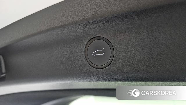 Tesla Model Y 2024 Белый из Кореи, фото 5
