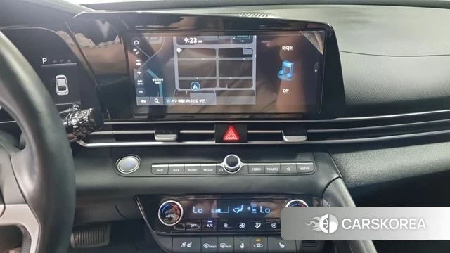 Hyundai Avante (CN7) 2021 Светло-серебряный цвет из Кореи, фото 5